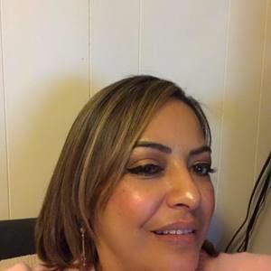 Meet your Posher, Iris